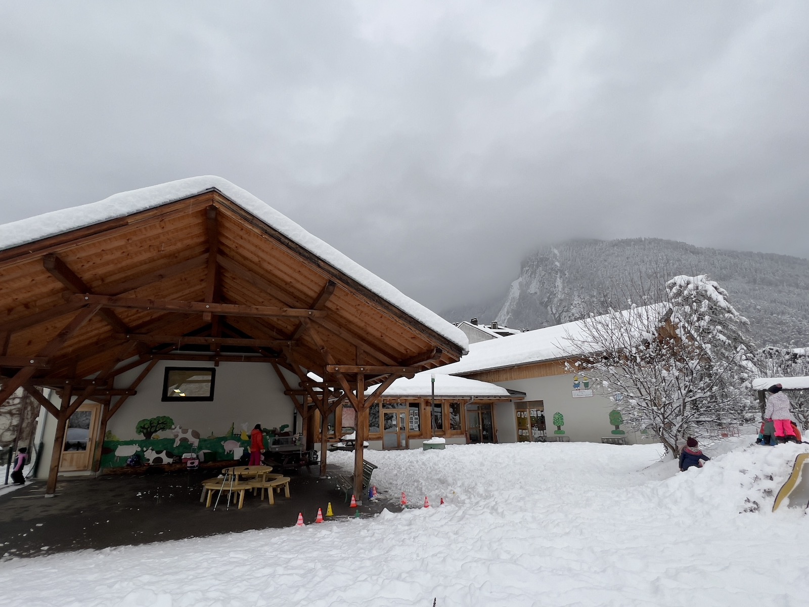 ecole assomption samoens en hiver